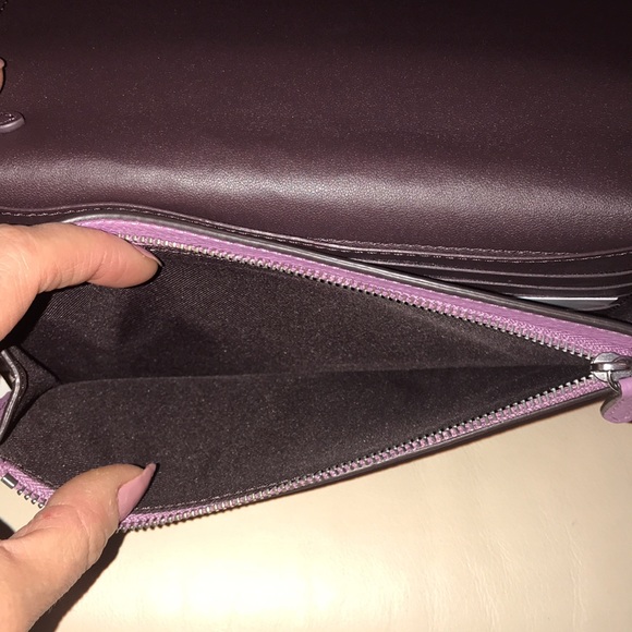 Coach leather fold over crossbody - Picture 9 of 16